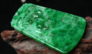 怎样鉴别翡翠的真伪 怎样鉴别翡翠的真伪查询