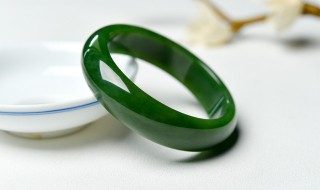 翡翠和玉有什么区别 翡翠和玉有什么区别概念是什么